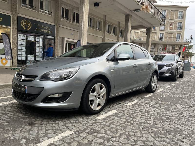 Acheter un OPEL Astra  CM-777-FZ  J Hatchback 1.4 i Turbo 120 cv au havre