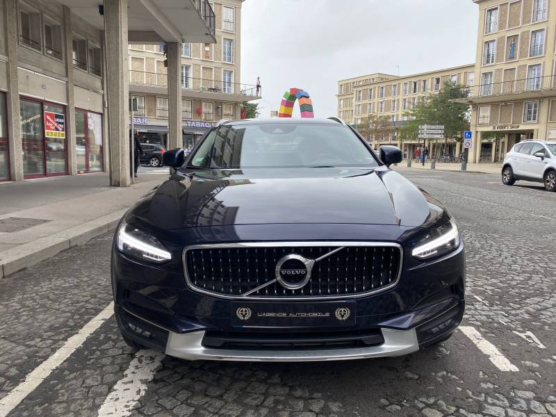 Acheter un Volvo V90 190 ch crosscountry AWD Finition inscription au havre