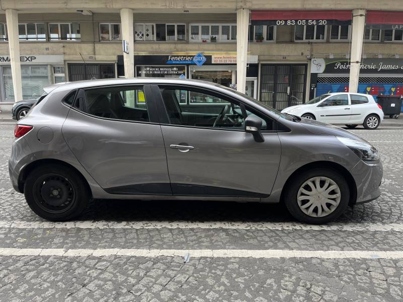 Acheter une Renault Clio IV 1.2 73 ch finition life au Havre